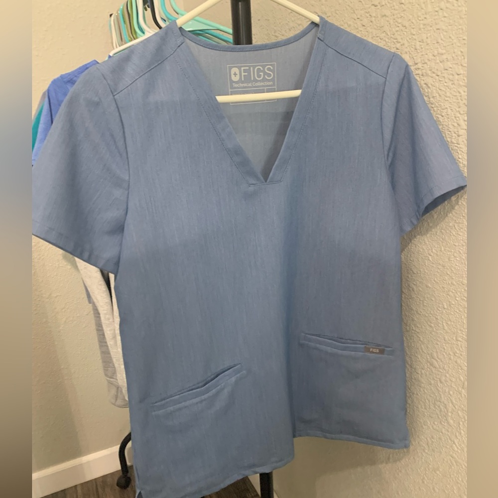 Figs Heather Denim Small Casma Scrub Top